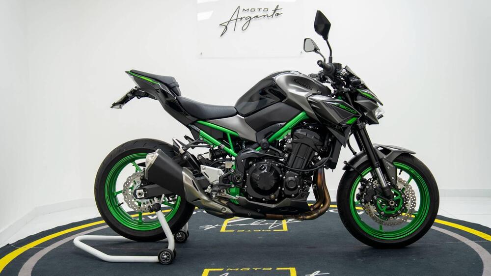 Kawasaki Z 900 (2021 - 24) (3)