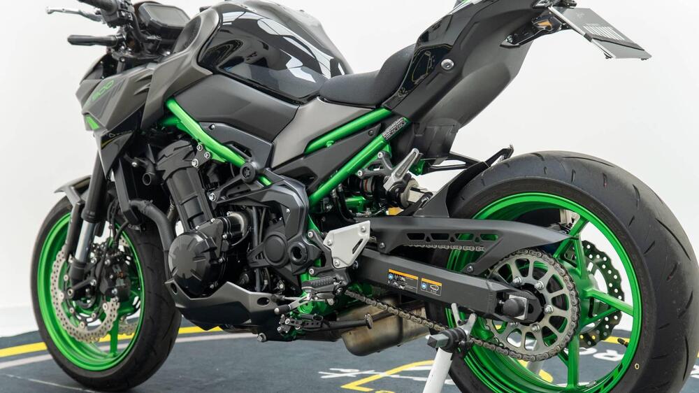 Kawasaki Z 900 (2021 - 24) (6)