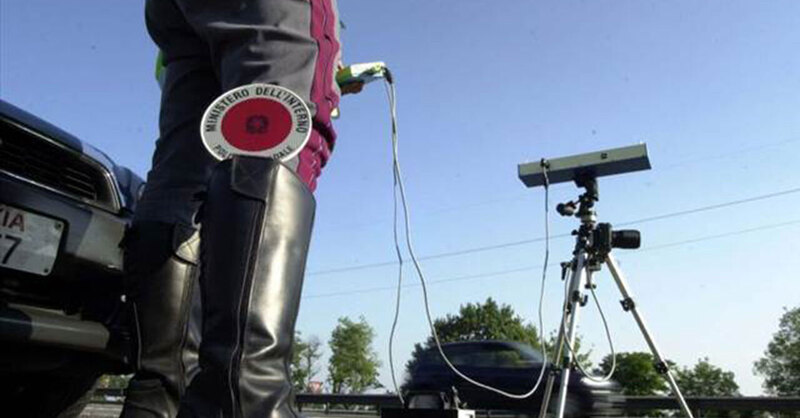 Nuove telecamere per le multe, &egrave; boom: 440 sanzioni &quot;al volo&quot; per assicurazioni e revisioni non fatte 