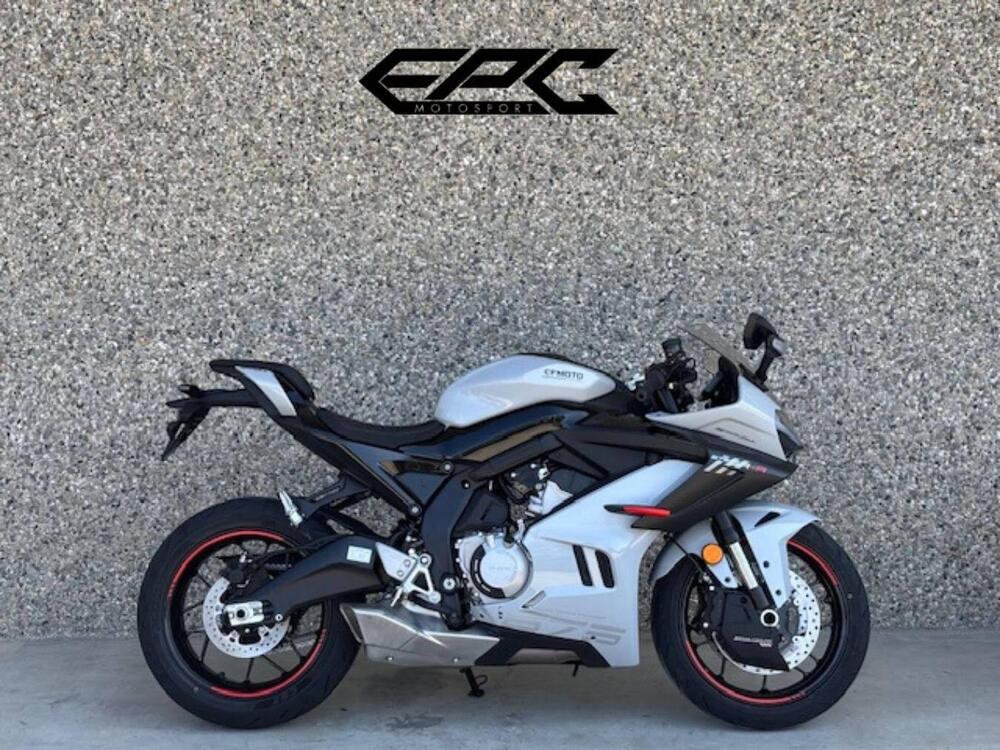 CFMOTO 675SR-R (2025)