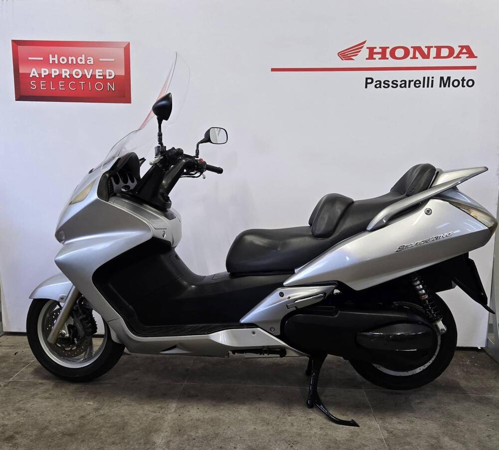 Honda Silver Wing 600 (2001 - 05) (3)