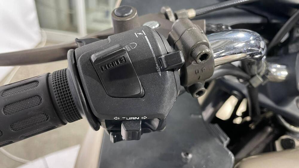 Honda Deauville 650 (1998 - 01) (9)