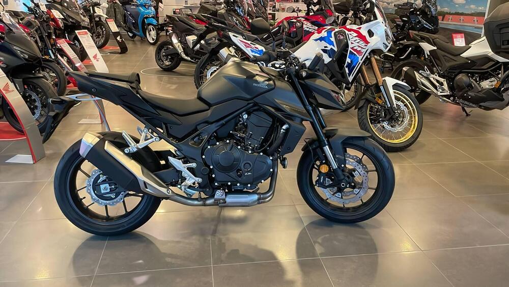 Honda CB 750 Hornet (2025)