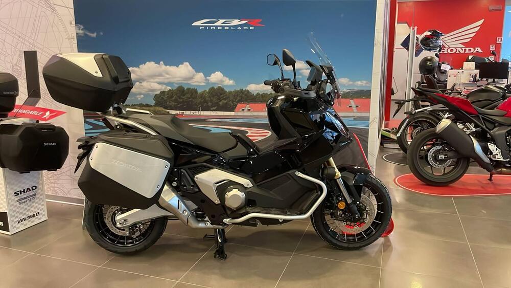 Honda X-ADV 750 Travel (2025)