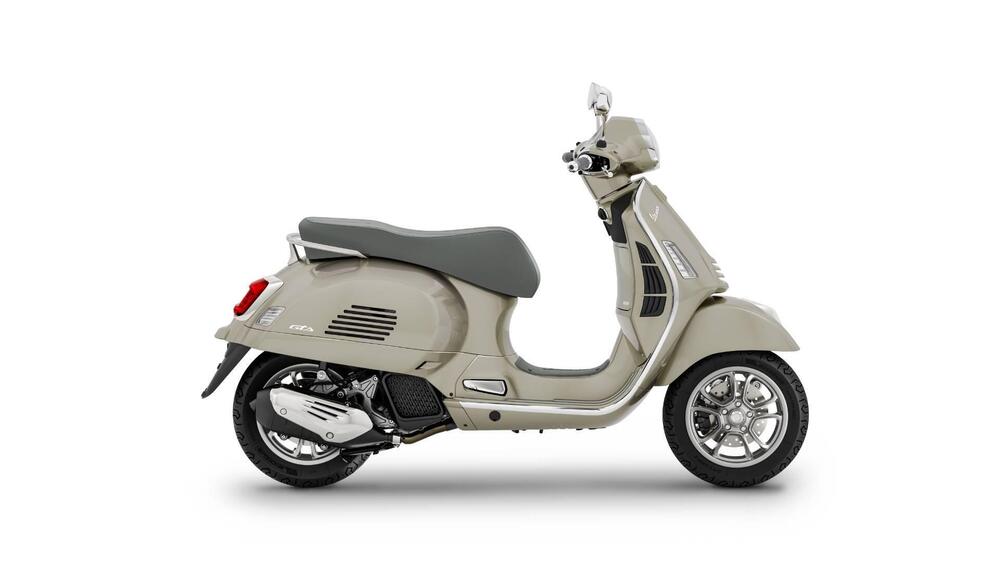 Vespa GTS 125 (2025) (4)