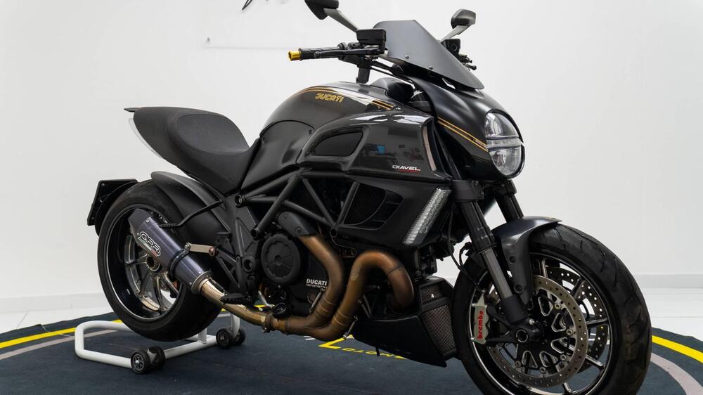 Ducati Diavel 1200 (2010 - 13) (2)