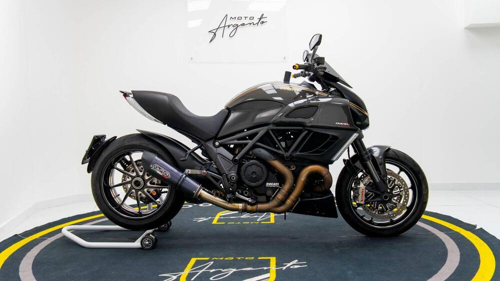 Ducati Diavel 1200 (2010 - 13) (3)