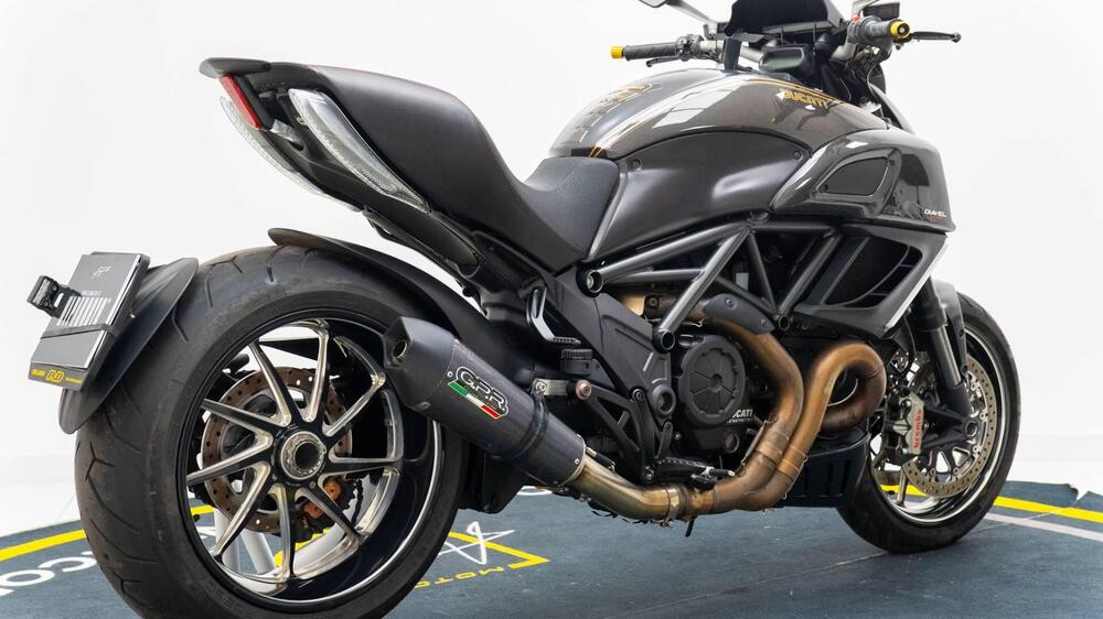 Ducati Diavel 1200 (2010 - 13) (4)
