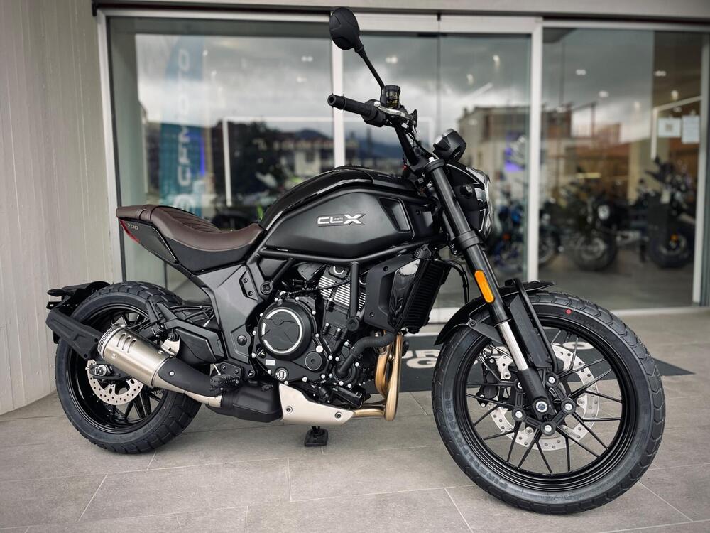 CFMOTO 700CL-X Heritage (2021 - 25) (2)