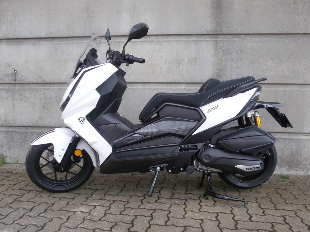 Wottan Motor GT2 300 (2025) (2)