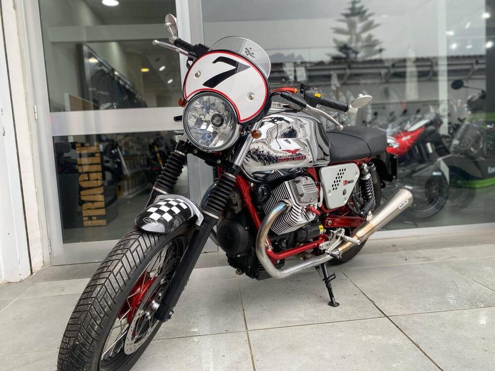Moto Guzzi V7 Racer (2012 - 14) (4)