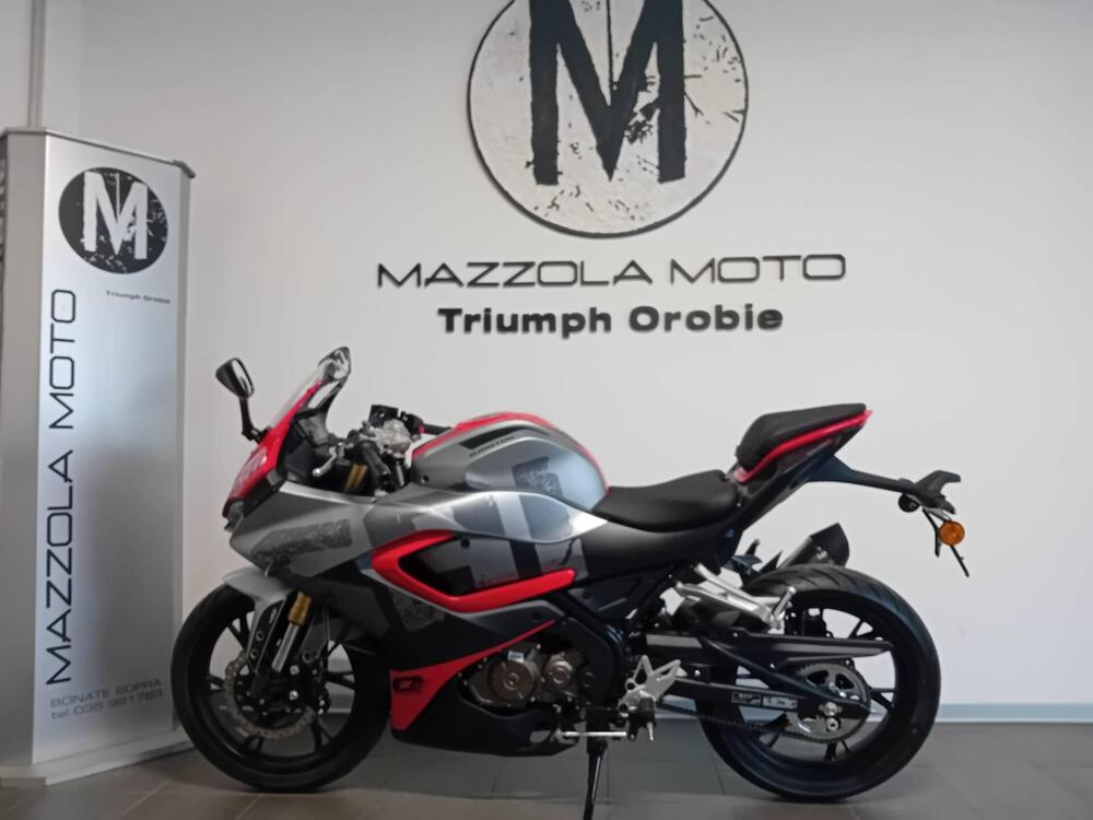 QJ Motor SRK 125 R (2024) (3)