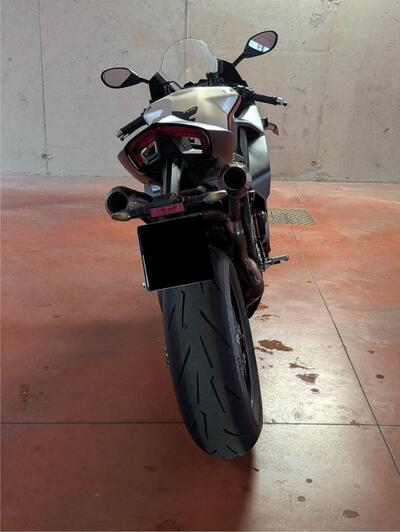 Ducati Panigale V4 1100 SP (2021) usata