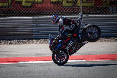 SBK 2025, GP del Portogallo. Toprak si impone anche nella gara sprint di Portimao