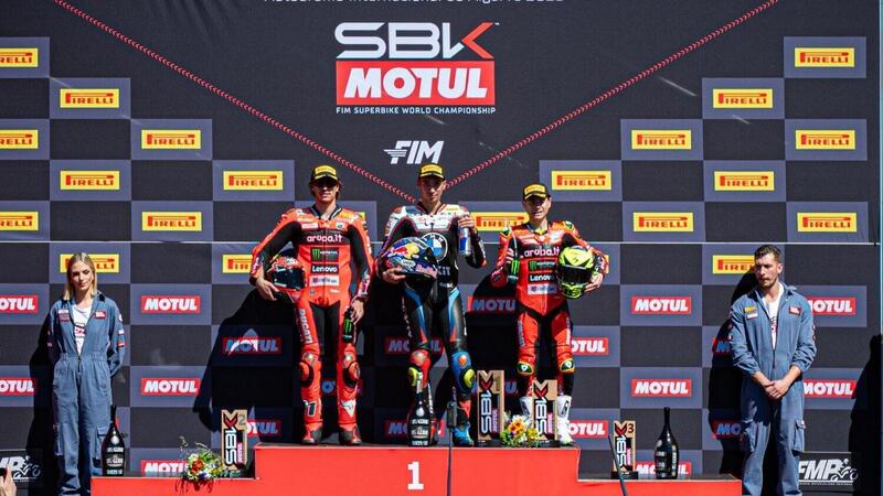 SBK 2025, GP del Portogallo. In Gara 2 vince Toprak ma che spettacolo con Bulega!