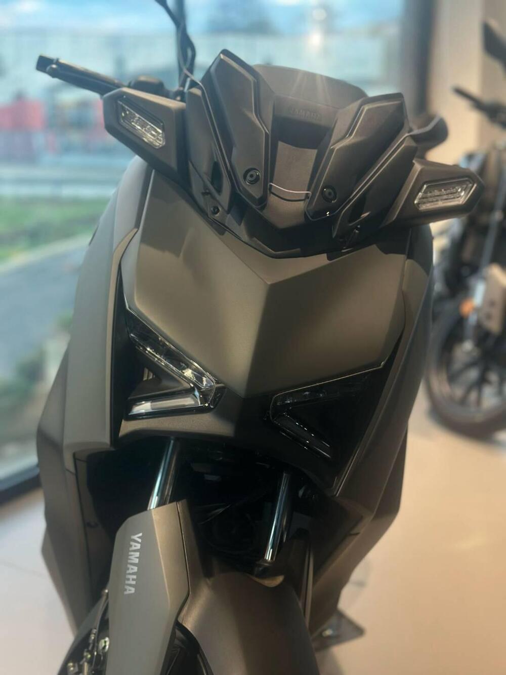Yamaha X-Max 300 (2025)