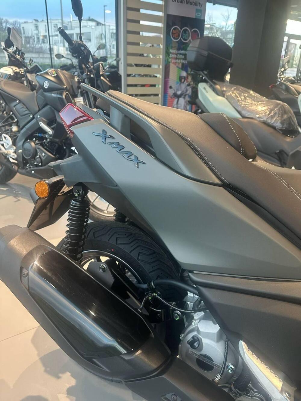 Yamaha X-Max 300 (2025) (7)