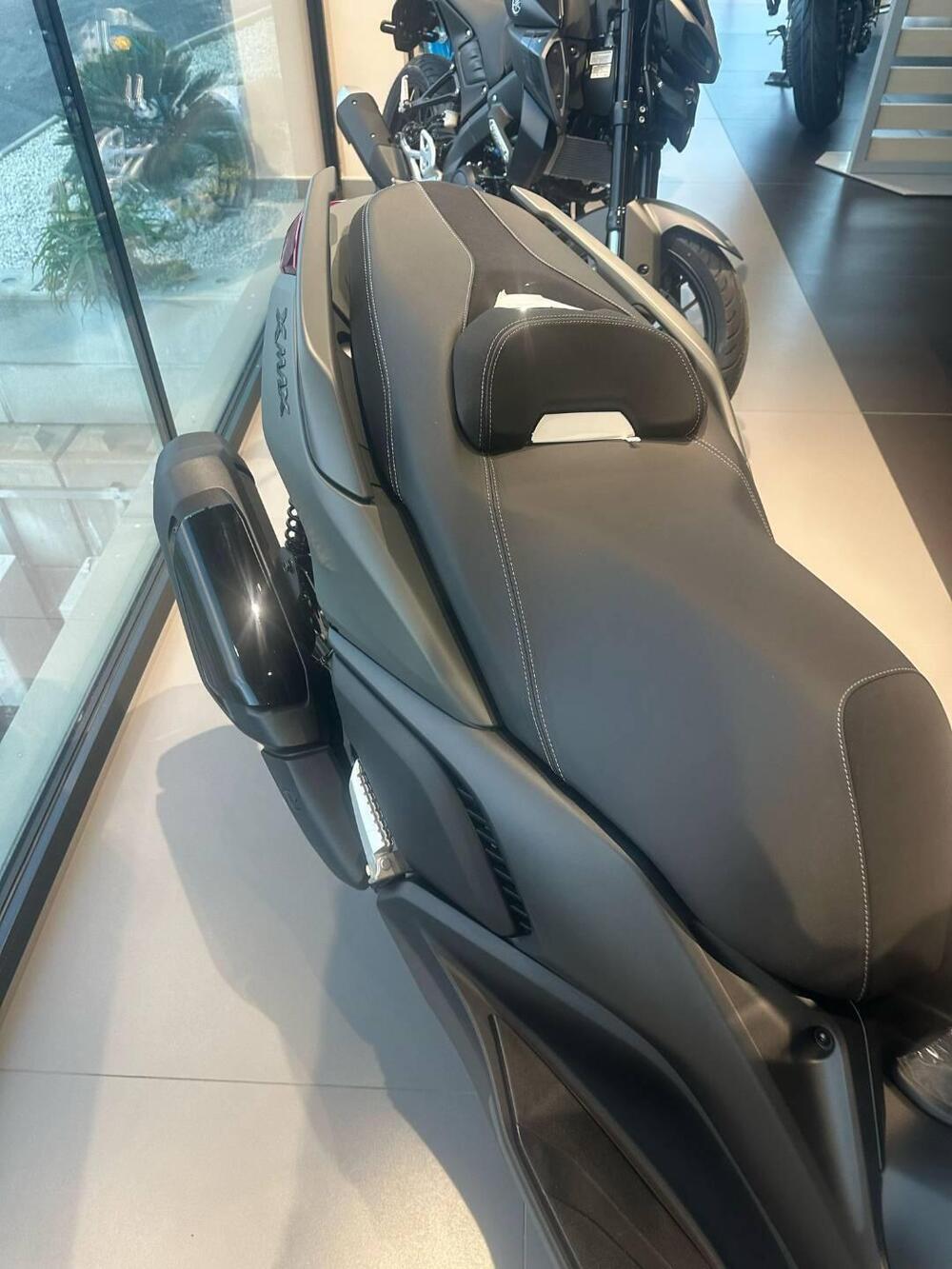 Yamaha X-Max 300 (2025) (8)