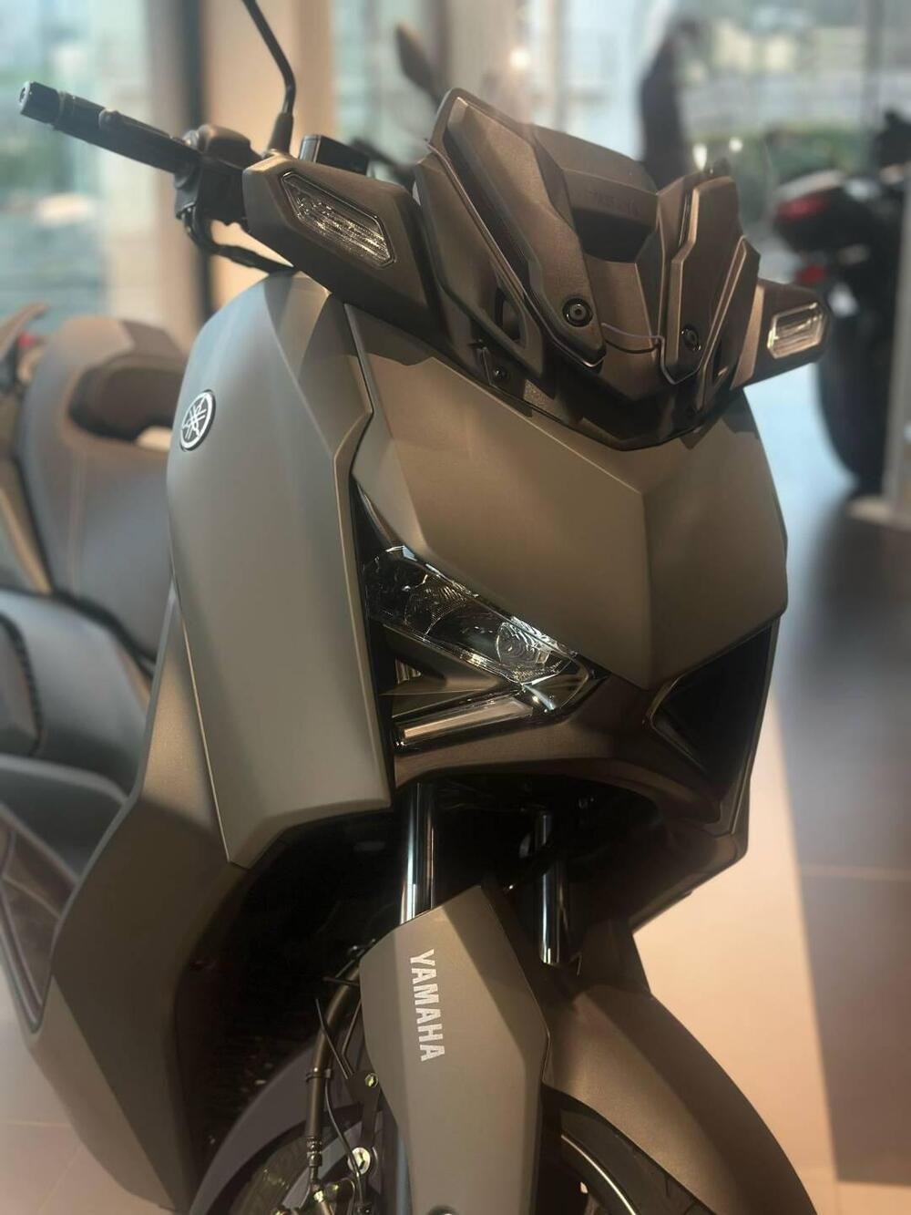 Yamaha X-Max 300 (2025) (16)