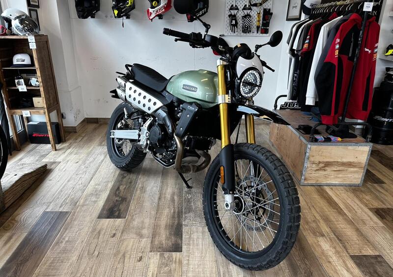 Fantic Caballero Rally 2025, la videoscheda tecnica: motore, ciclistica e segreti. Tutto quello che devi sapere [VIDEO]