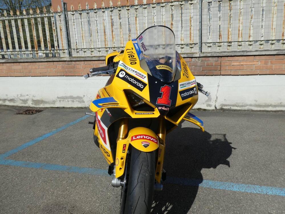 Ducati Panigale V4 Bagnaia 2022 World Champion Replica (2023) (8)