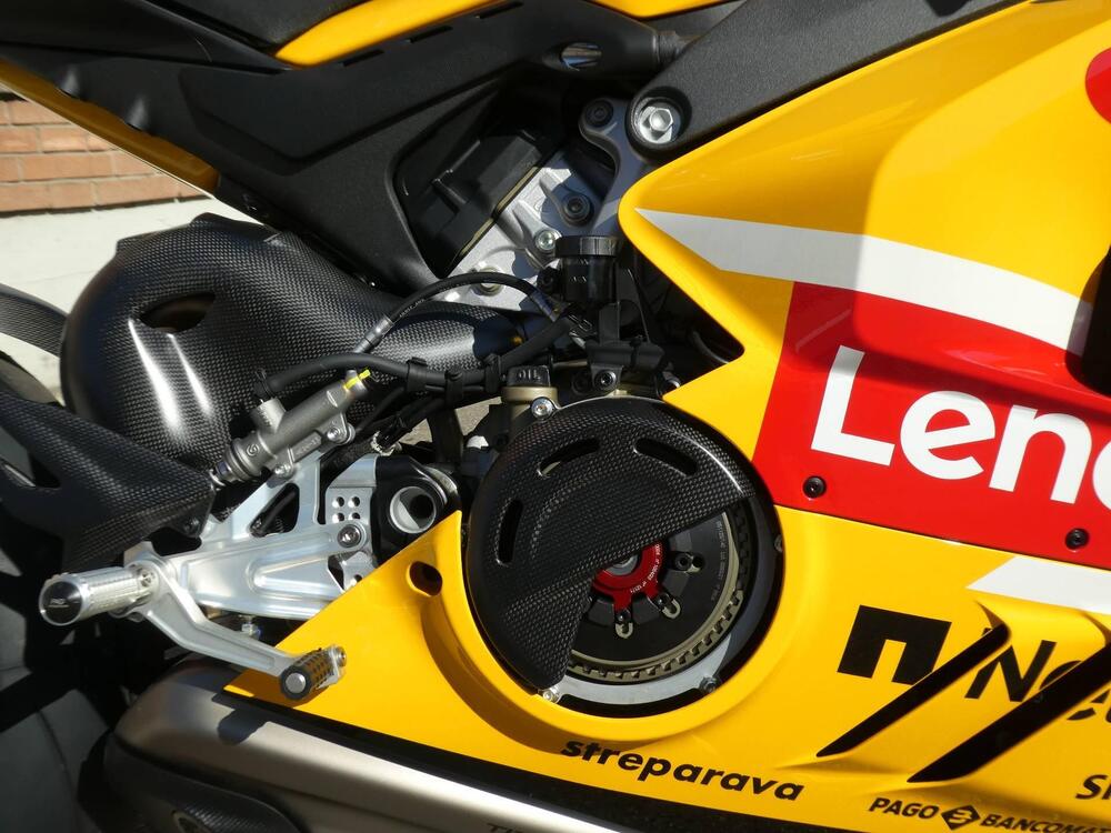 Ducati Panigale V4 Bagnaia 2022 World Champion Replica (2023) (9)