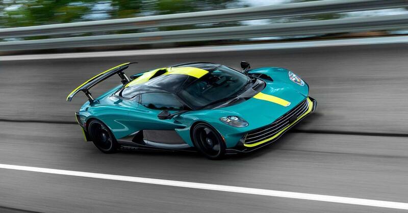 Aston Martin Valhalla: la supercar definitiva entra nella fase finale di test
