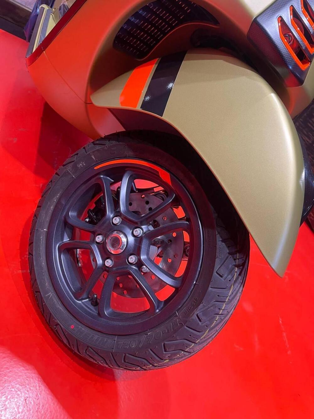 Piaggio MP3 310 Sport (2025) (12)