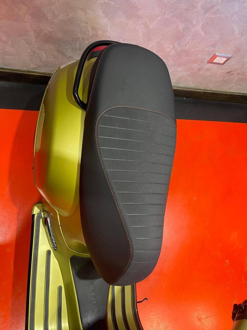 Piaggio MP3 310 Sport (2025) (14)