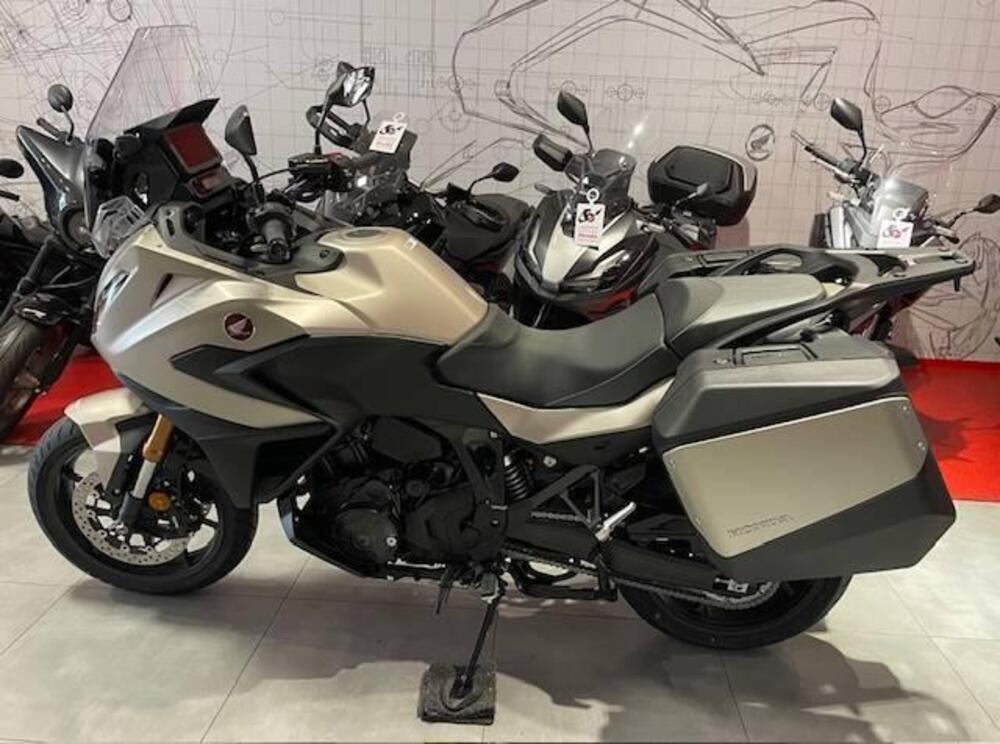 Honda NT 1100 DCT Electronic Suspension (2025) (5)