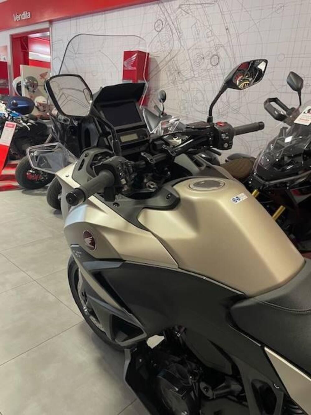 Honda NT 1100 DCT Electronic Suspension (2025) (6)