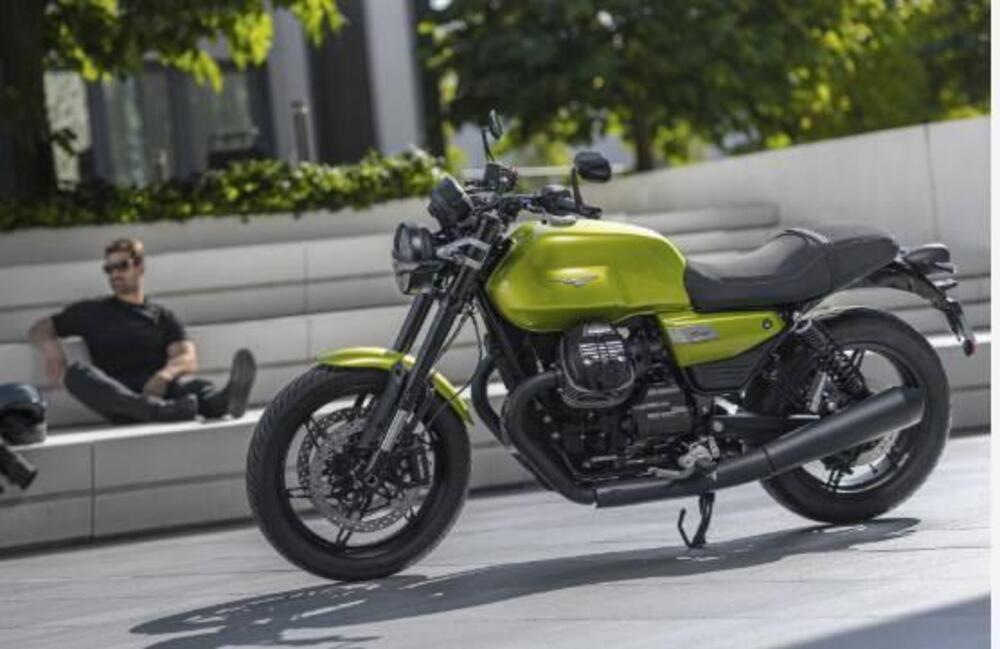 Moto Guzzi V7 Sport (2025) (4)