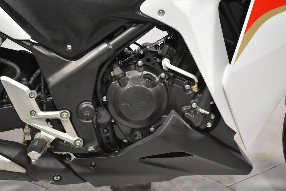 Honda CBR 250 R (2010 - 14) (4)