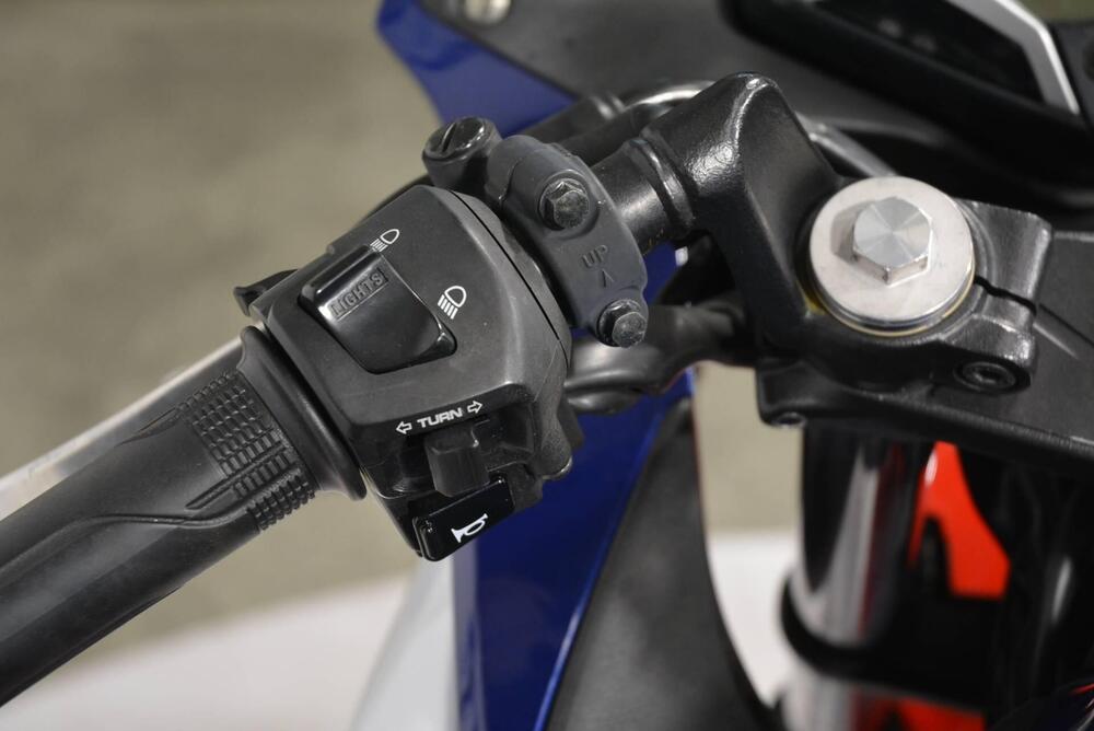 Honda CBR 250 R (2010 - 14) (8)