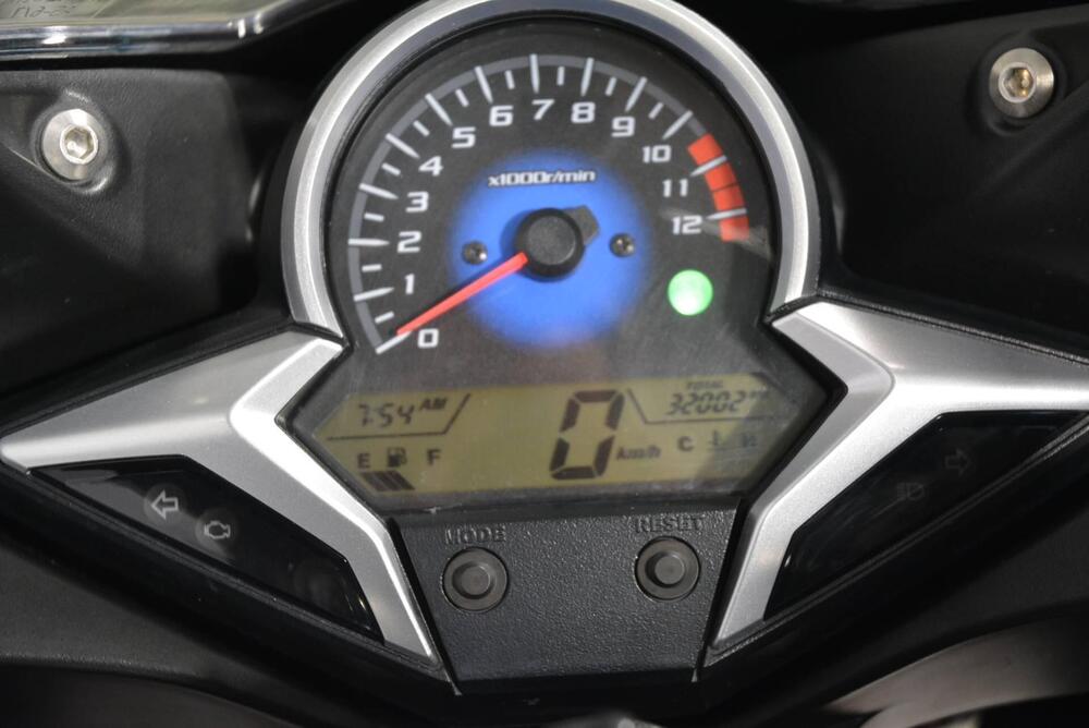 Honda CBR 250 R (2010 - 14) (9)