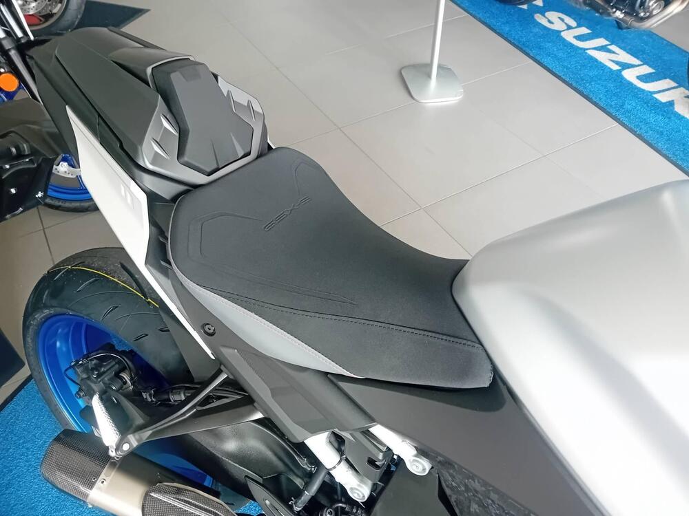 Suzuki GSX-S1000 EVO (2025 - 26) (7)