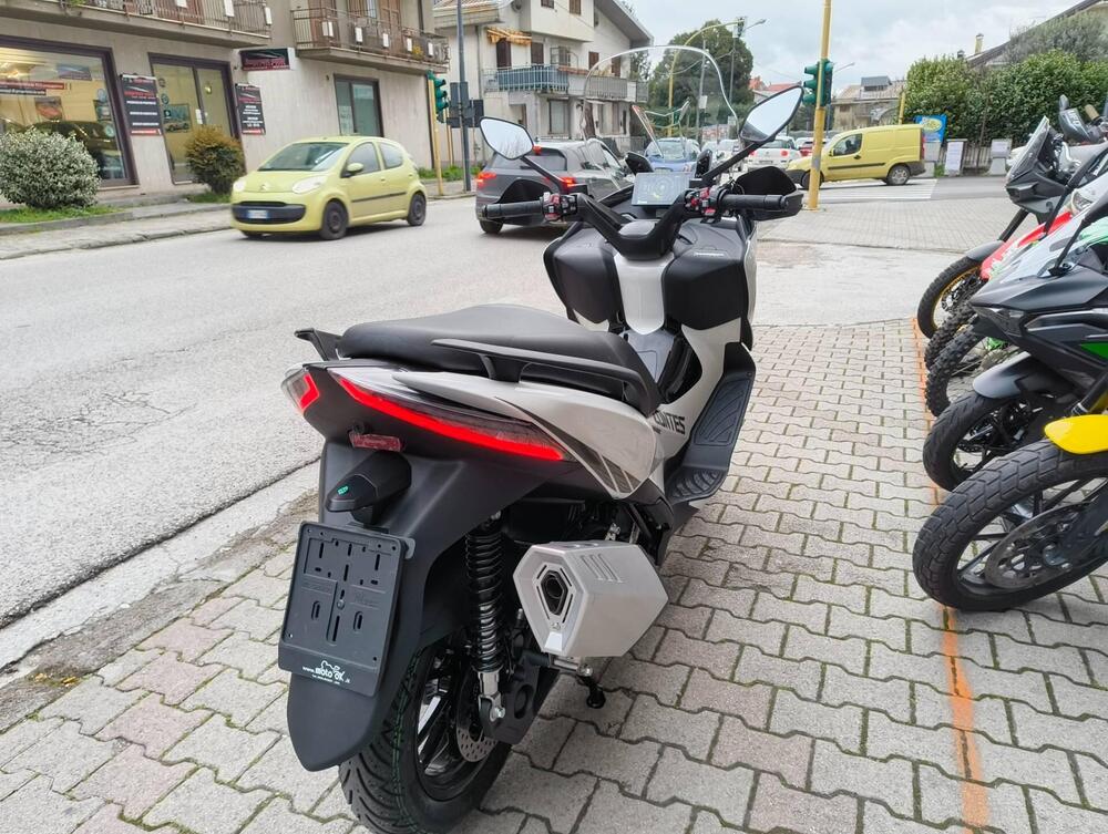 Zontes ZT368-E (2025 - 26) (4)