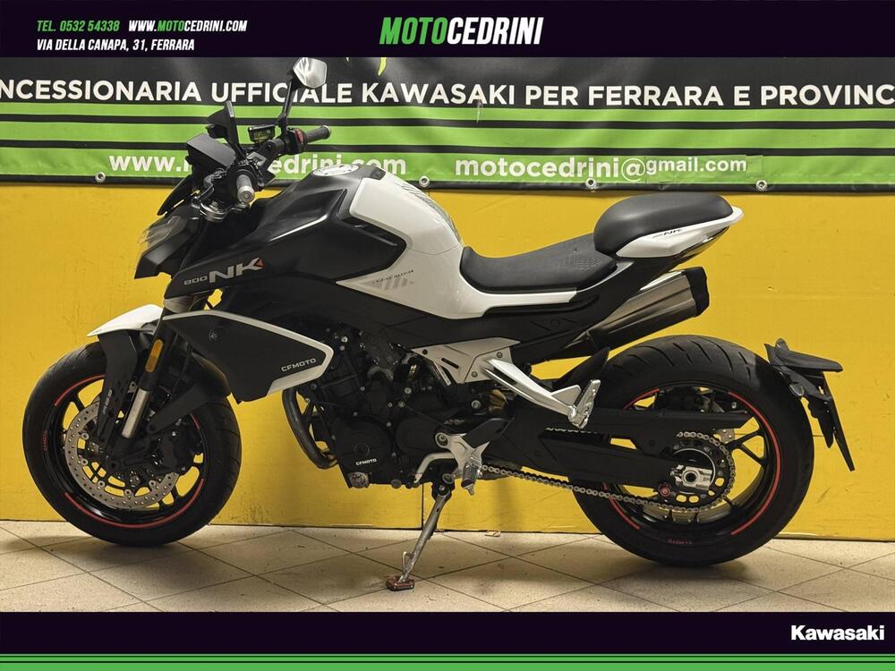 CFMOTO 800NK Advanced (2023 - 25)