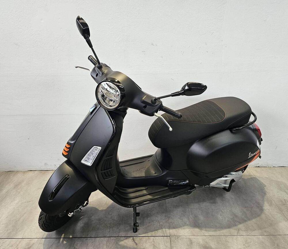 Vespa GTS 310 Supersport (2025) (2)
