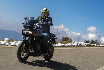 Nuova Harley-Davidson Pan America 1250 ST: c&#039;&egrave; solo l&#039;anteriore da 17? [VIDEO]    