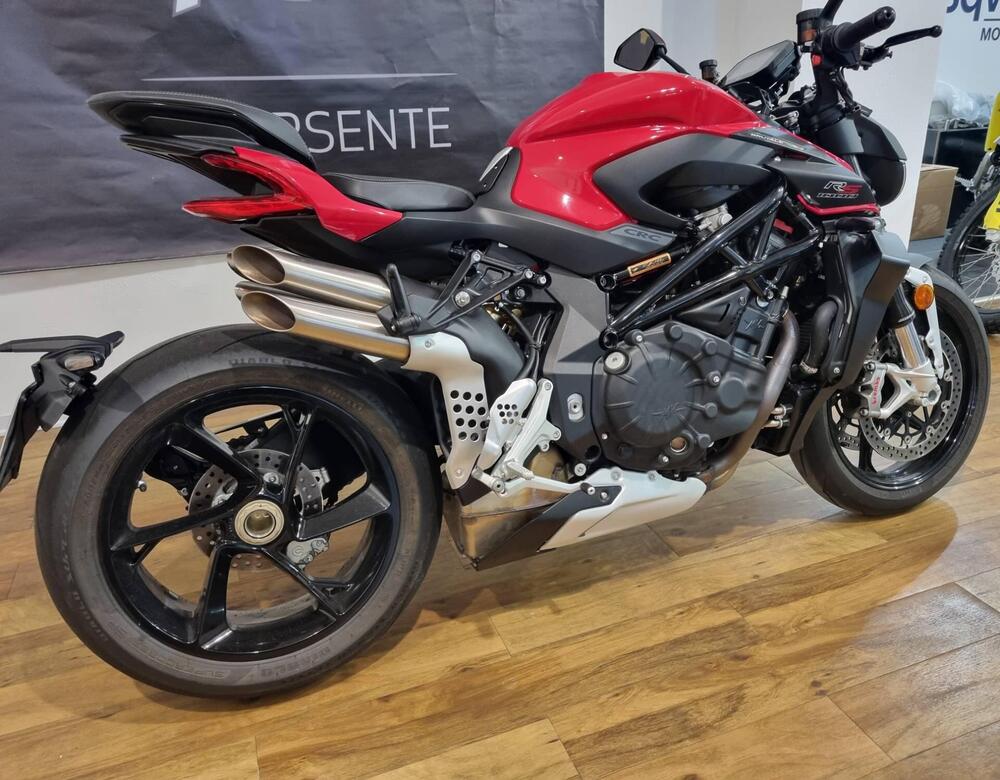MV Agusta Brutale 1000 RS (2022 - 26) (2)