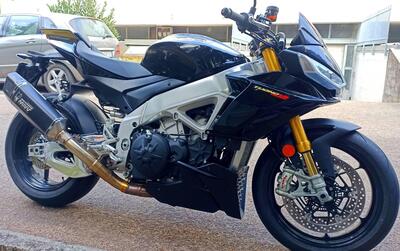 Aprilia Tuono V4 Factory (2021 - 24) usata