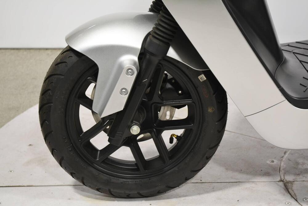 Yadea G5S Utility (2022 - 25) (12)