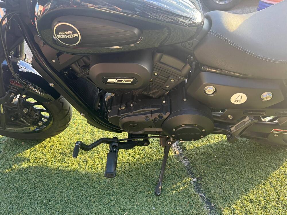 Keeway Motor V302 C (2022 - 25) (15)