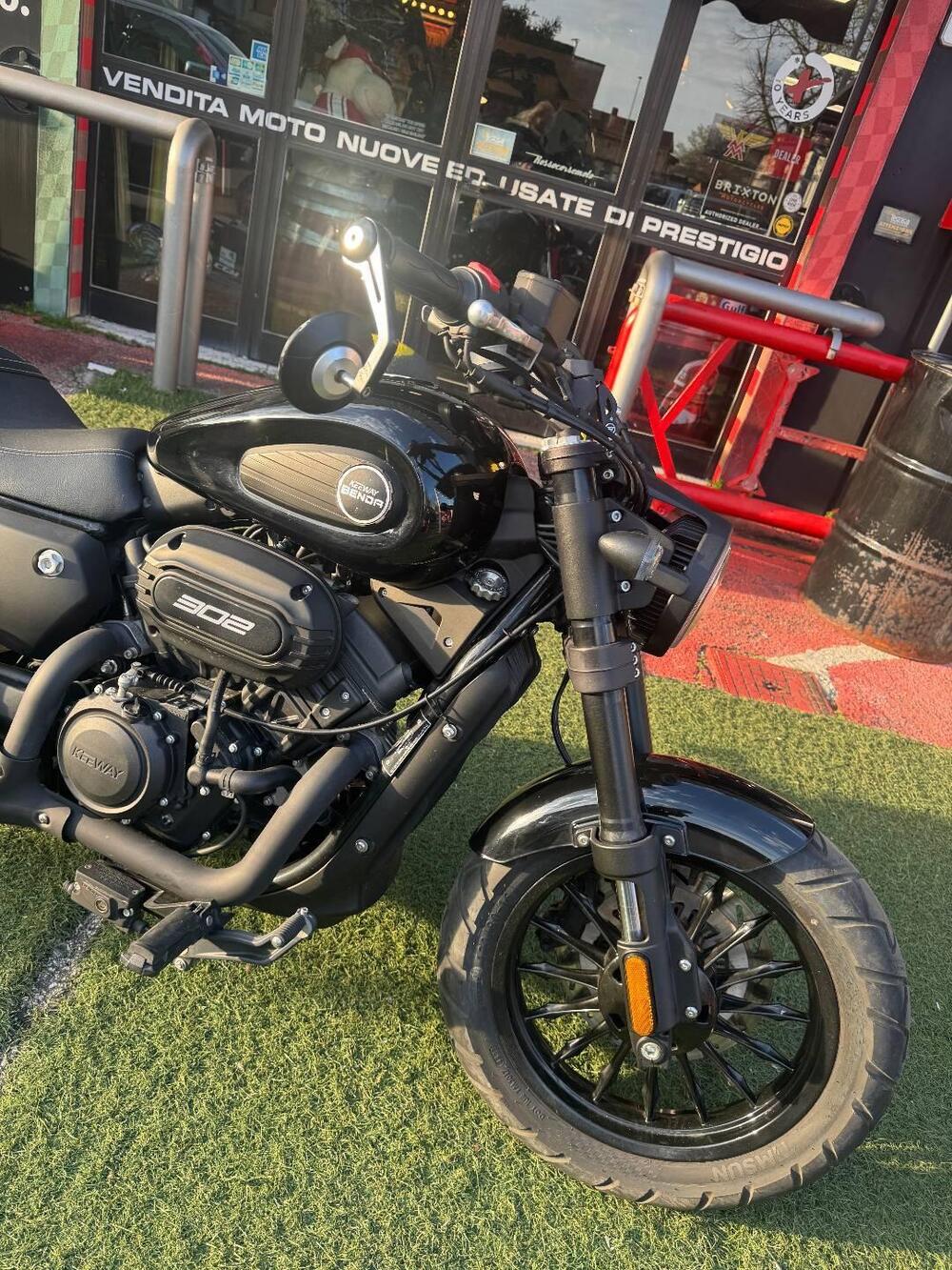 Keeway Motor V302 C (2022 - 25) (17)