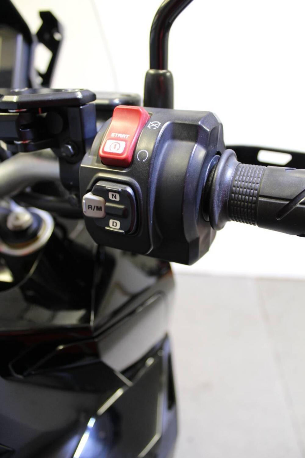 Honda X-ADV 750 DCT (2021 - 24) (12)