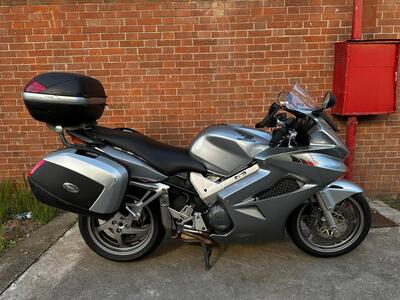 Honda VFR 800 (2002 - 05) usata