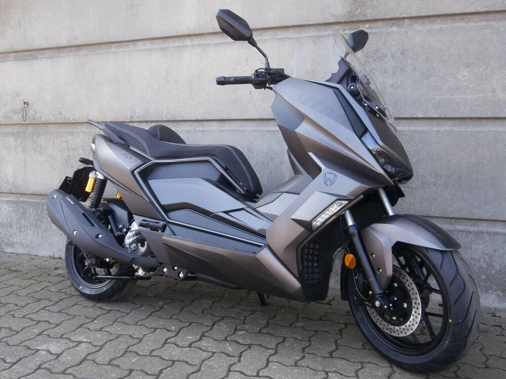 Wottan Motor GT2 300 (2025) (4)