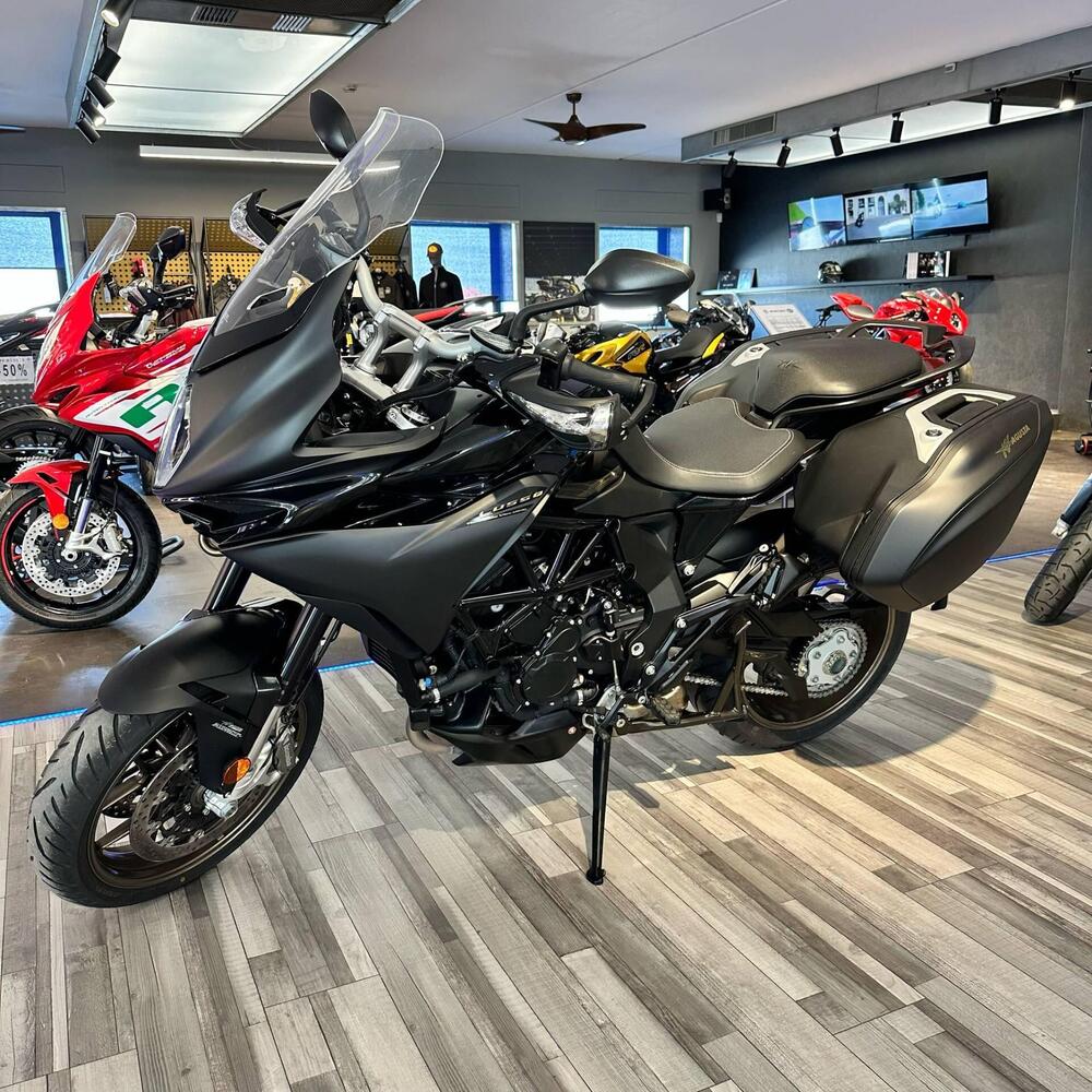MV Agusta Turismo Veloce 800 Lusso SCS (2021 - 25)