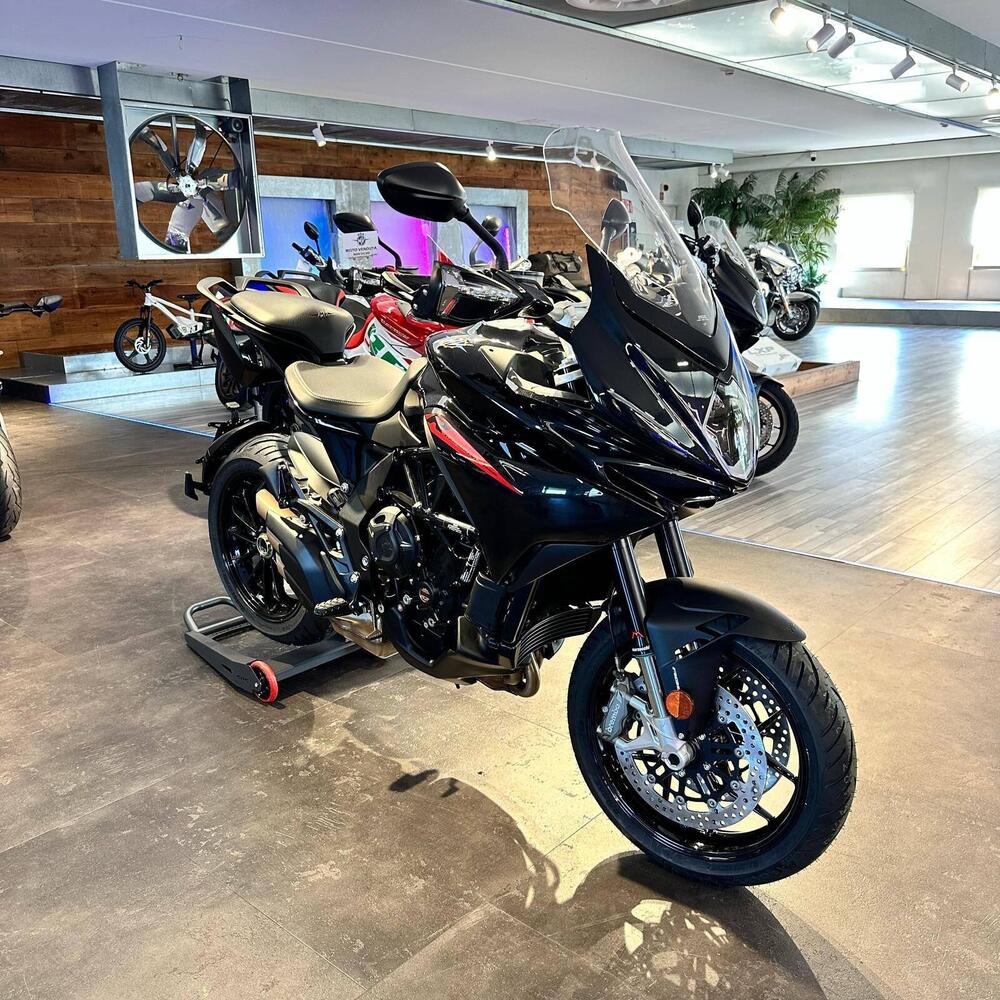 MV Agusta Turismo Veloce 800 R (2023 - 25) (2)